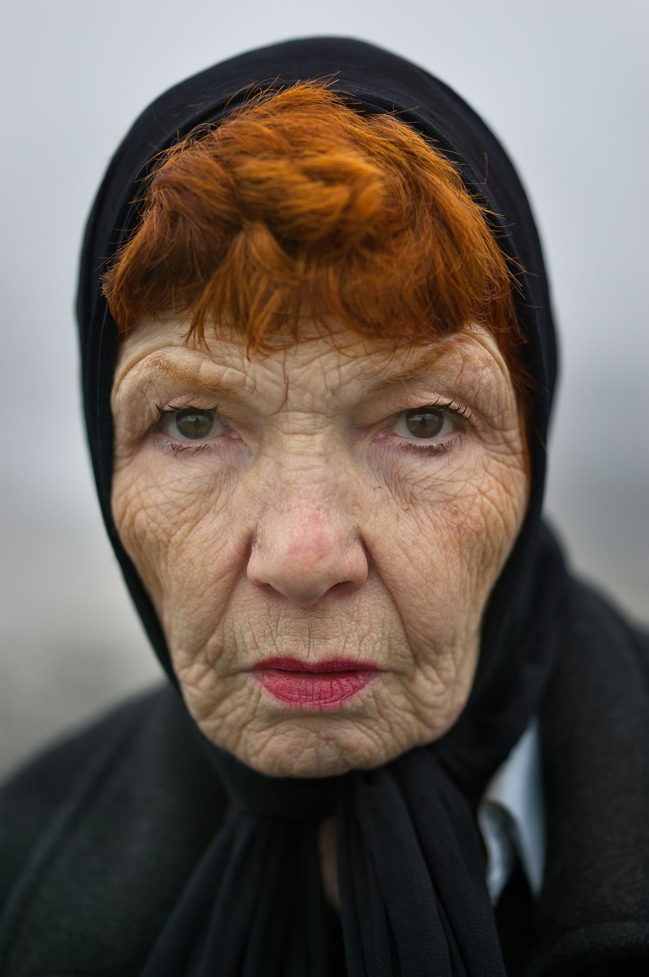 Closeup portrait of an old woman, editorial photography, Ilona Szwarc, Los Angeles portrait photographer.