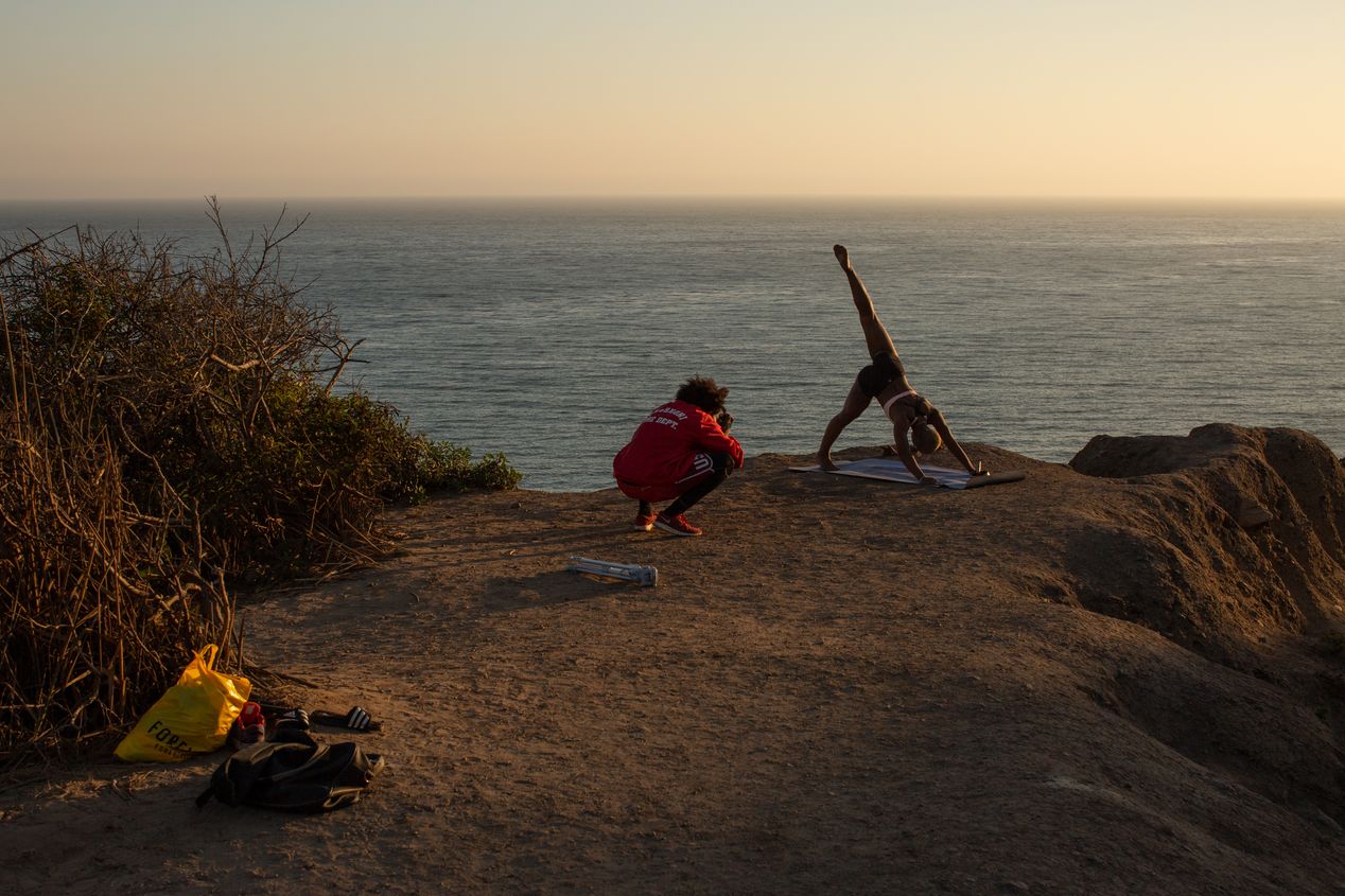 Photoshoot of a yoga trainer at El Matador beach in Malibu, lifestyle photography, Ilona Szwarc, Los Angeles.